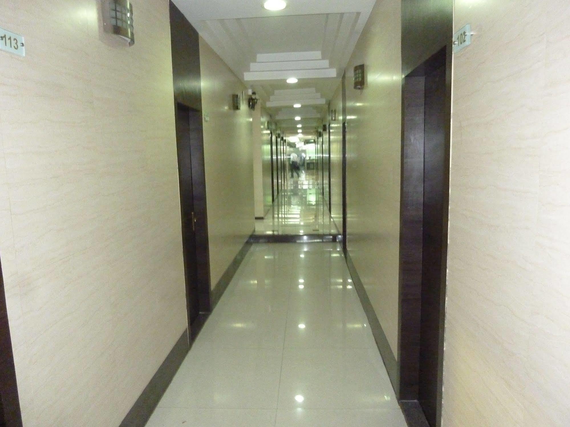 Hotel Regal Palace Bombaj Exteriér fotografie